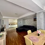 Summerland Apartment