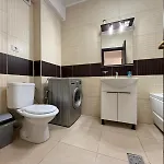 Summerland Apartment *