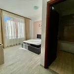 Summerland * Mamaia