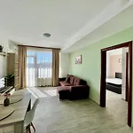 Summerland * Mamaia
