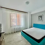 Summerland Apartment