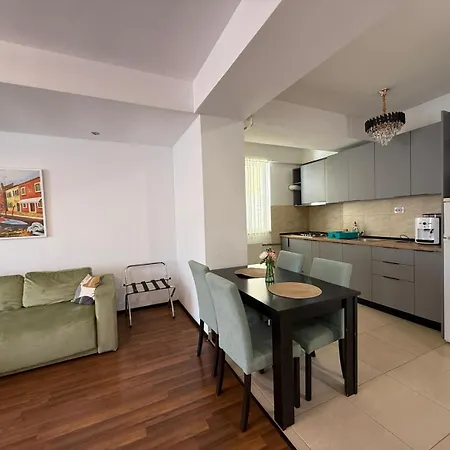Summerland Apartament