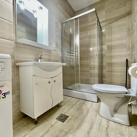 Summerland Apartament *