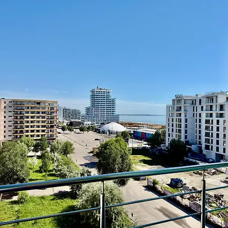 Summerland Apartament