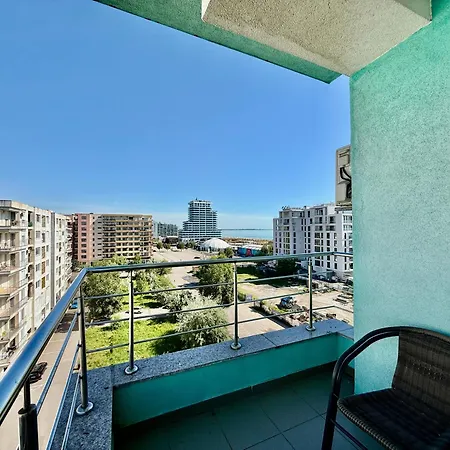 Summerland Apartament *