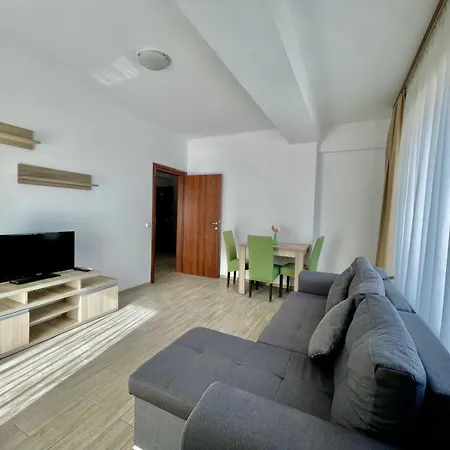 Summerland Apartament